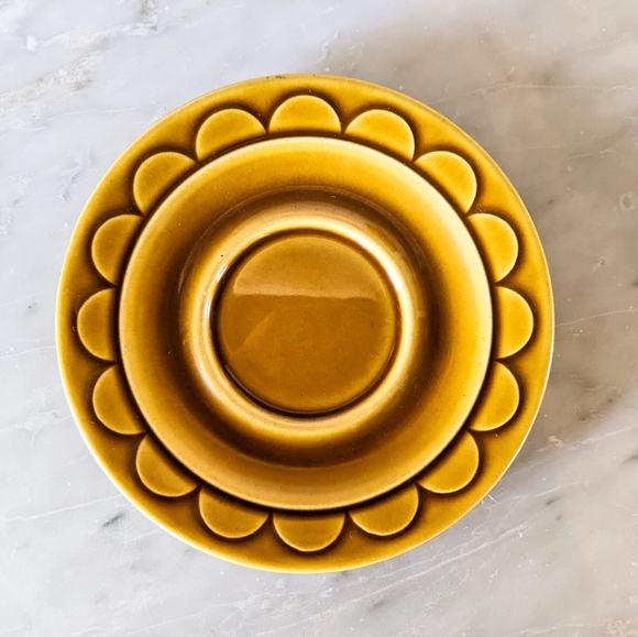 Vintage Scalloped Mugs Ochre Teacups Antique Yellow Gold - Picture 3 of 7